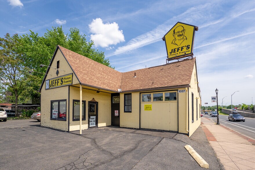 More Photos Of 1027 Columbus Ave, Springfield Freestanding For Sale