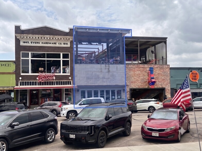 Primary Photo Of 111 W Hickory St, Denton General Retail For Sale