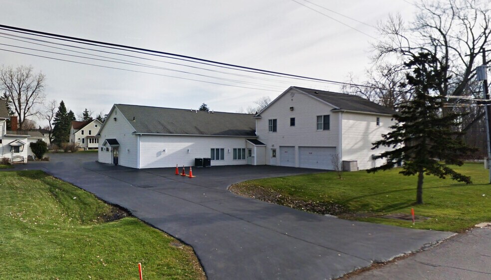 More Photos Of 3640 Clinton St, Buffalo Freestanding For Sale