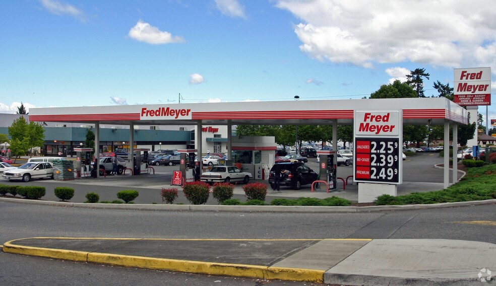 More Photos Of 7250 Pacific Ave, Tacoma Freestanding For Lease