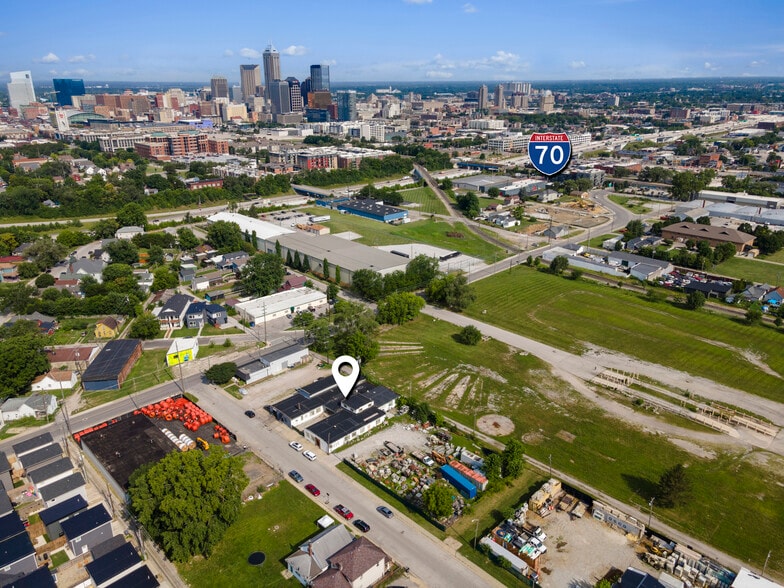 More Photos Of 1122 Deloss St, Indianapolis Warehouse For Sale