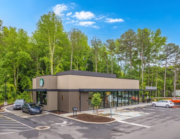 Primary Photo Of 3019 George Washington Memorial Hwy, Hayes General Retail For Sale