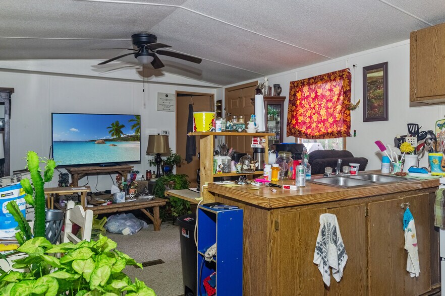 More Photos Of 801 Hafner Rd, Charlotte Manufactured Housing Mobile Home Park For Sale