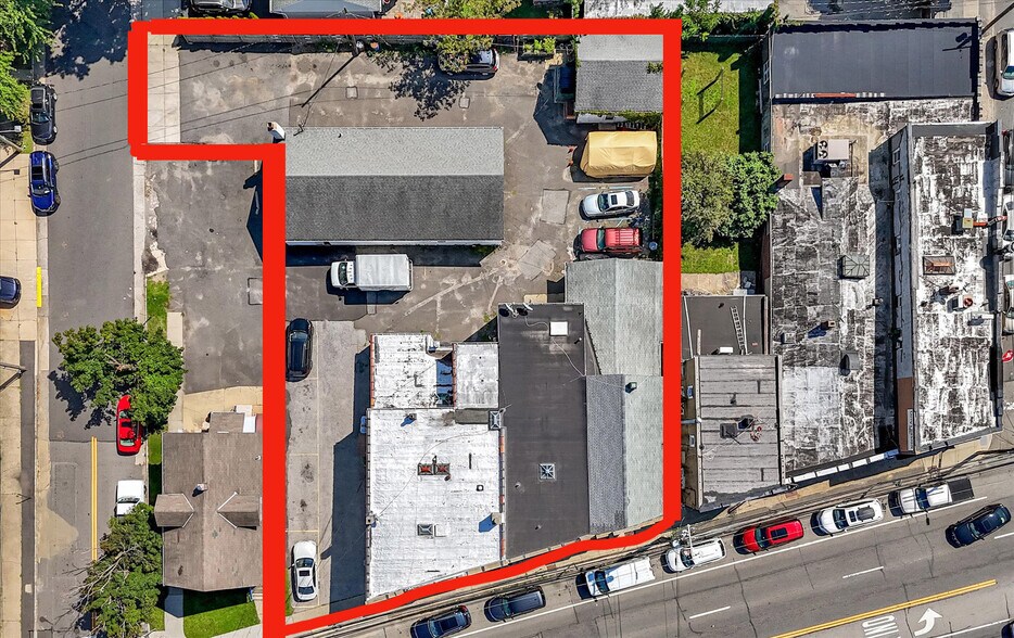 Primary Photo Of 2178-2192 Jericho Tpke, New Hyde Park Storefront Retail Residential For Sale