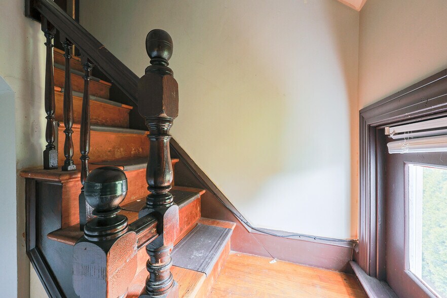 More Photos Of 28 Church St, North Attleboro Apartments For Sale