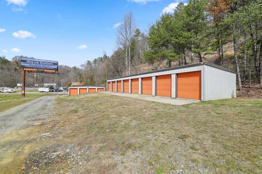 More Photos Of 5264 US Highway 74 W, Whittier Storefront Retail Residential For Sale