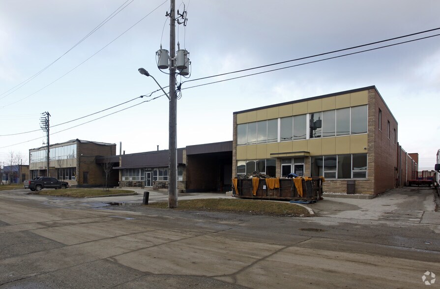 Primary Photo Of 16-20 Newbridge Rd, Toronto Manufacturing For Sale