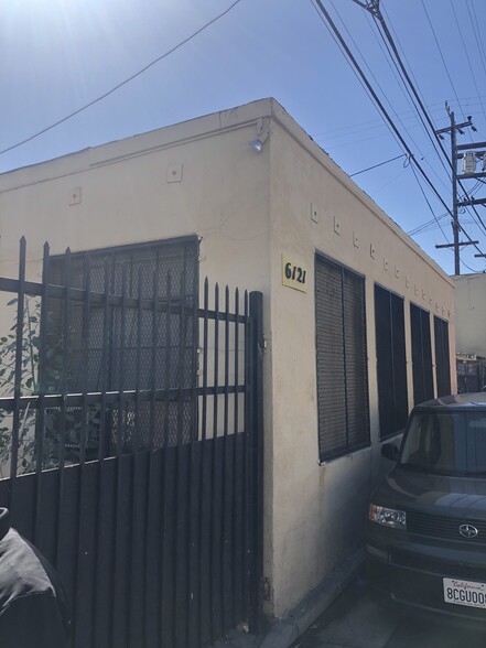More Photos Of 6121 S Western Ave, Los Angeles Distribution For Lease