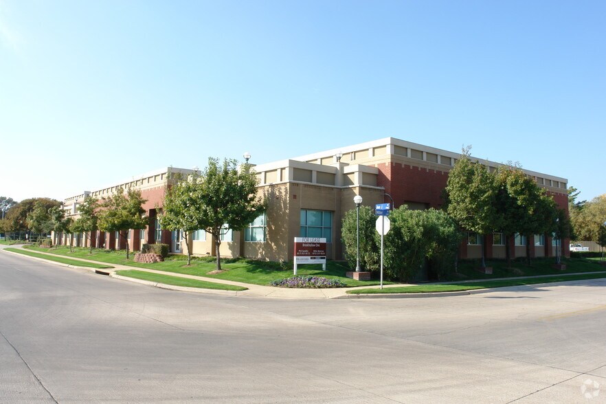 More Photos Of 2121 Avenue J, Arlington Office For Sale