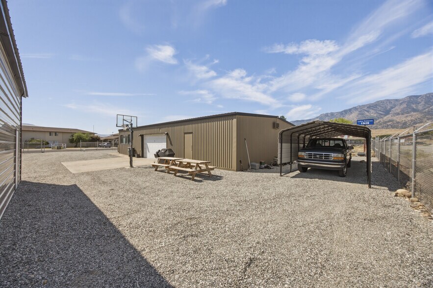 More Photos Of 102 E Lakeshore Dr, Pateros Auto Repair For Sale