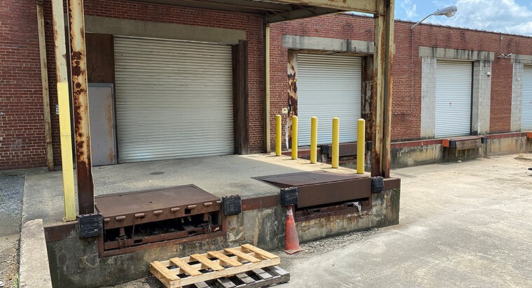 More Photos Of 711 Hospital St, Richmond Warehouse For Lease