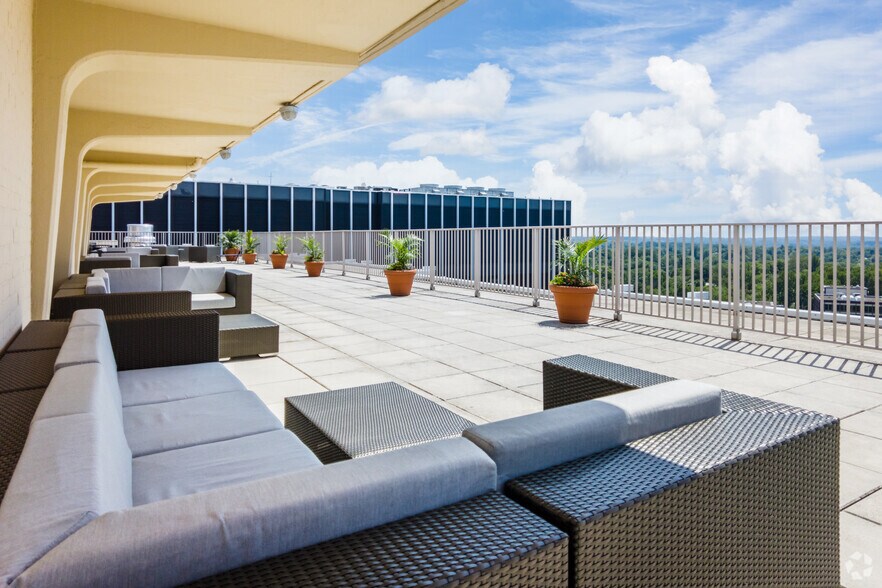 More Photos Of 5480 Wisconsin Ave, Chevy Chase Apartments For Lease