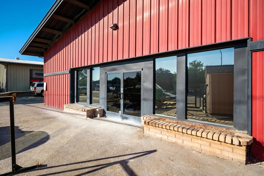More Photos Of 741 Paso Robles St, Paso Robles Warehouse For Lease