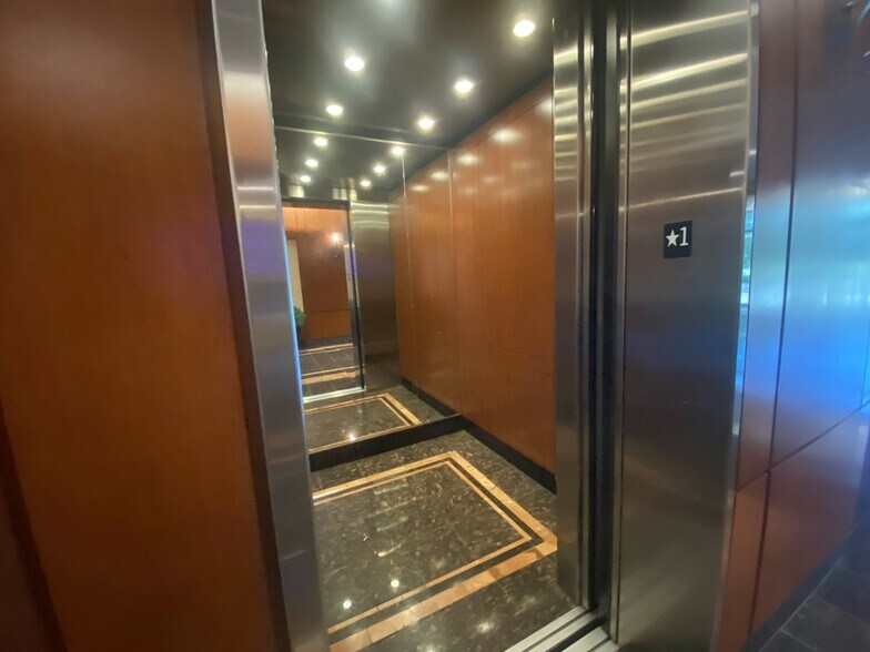 More Photos Of 1575 Heritage Dr, McKinney Office For Lease