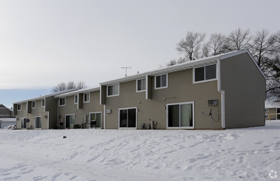 More Photos Of 2701 11th Ave, Anoka Apartments For Sale