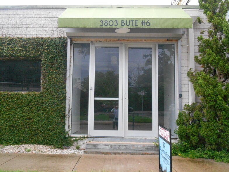 More Photos Of 3803 Bute St, Houston Storefront Retail Residential For Lease