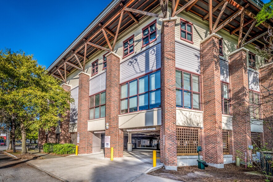 More Photos Of 525 E Bay St, Charleston Medical For Lease