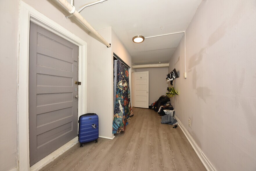 More Photos Of 1816 E Kane Pl, Milwaukee Apartments For Sale