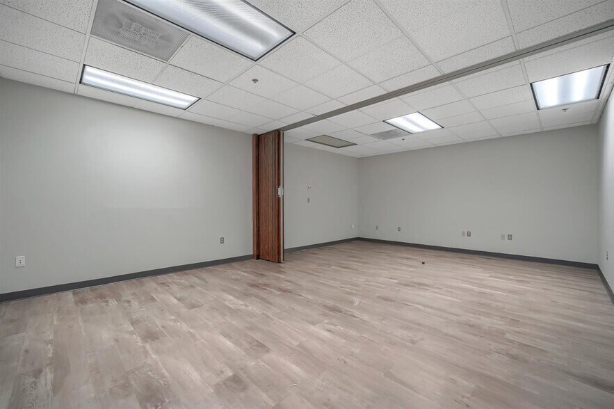 More Photos Of 15 Matthews St, Goshen Office For Sale