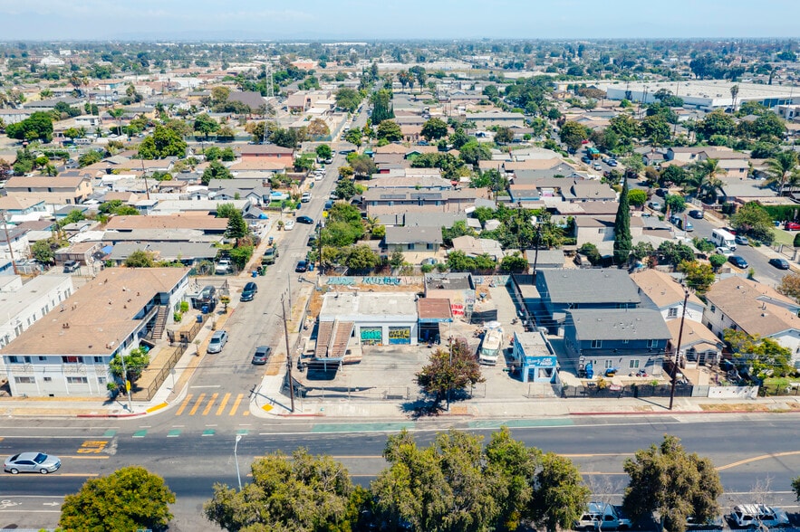 More Photos Of 10958 Avalon Blvd, Los Angeles Auto Repair For Sale