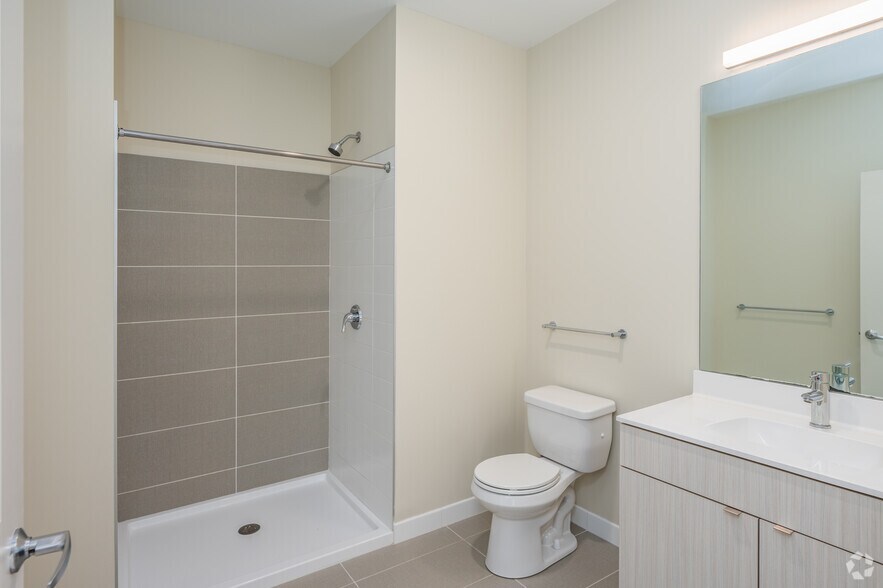 More Photos Of 39 Trotter Rd, Weymouth Apartments For Lease