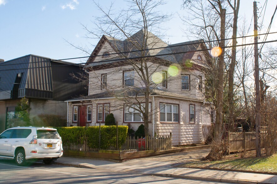 More Photos Of 348-558 Broadway, Lynbrook Industrial For Sale