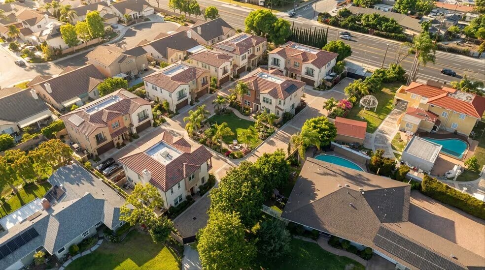 More Photos Of 11212 Chapman Ave, Garden Grove Land For Sale