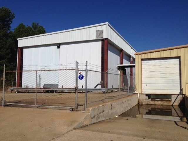 More Photos Of 1703 E Whaley St, Longview Warehouse For Lease