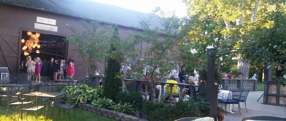 More Photos Of 1591 OH-45, Austinburg Restaurant For Sale