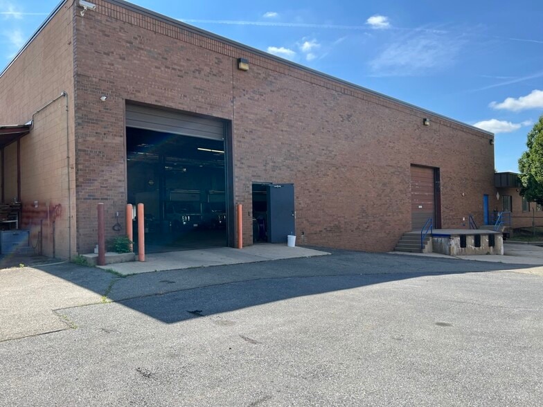 Primary Photo Of 9110 Edgeworth Dr, Capitol Heights Warehouse For Lease