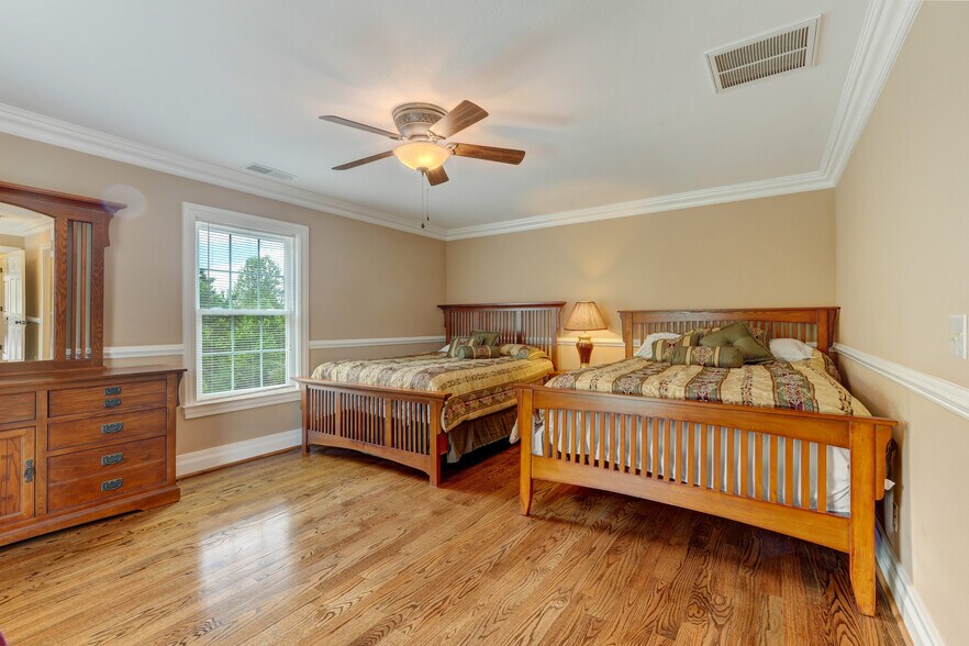 More Photos Of 178 Slaydon Rd, Eden Specialty For Sale