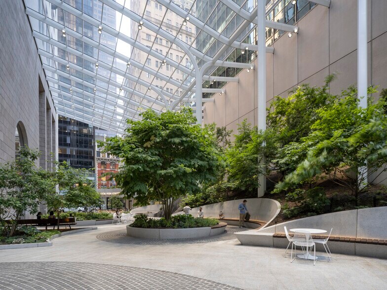 More Photos Of 550 Madison Ave, New York Office For Lease