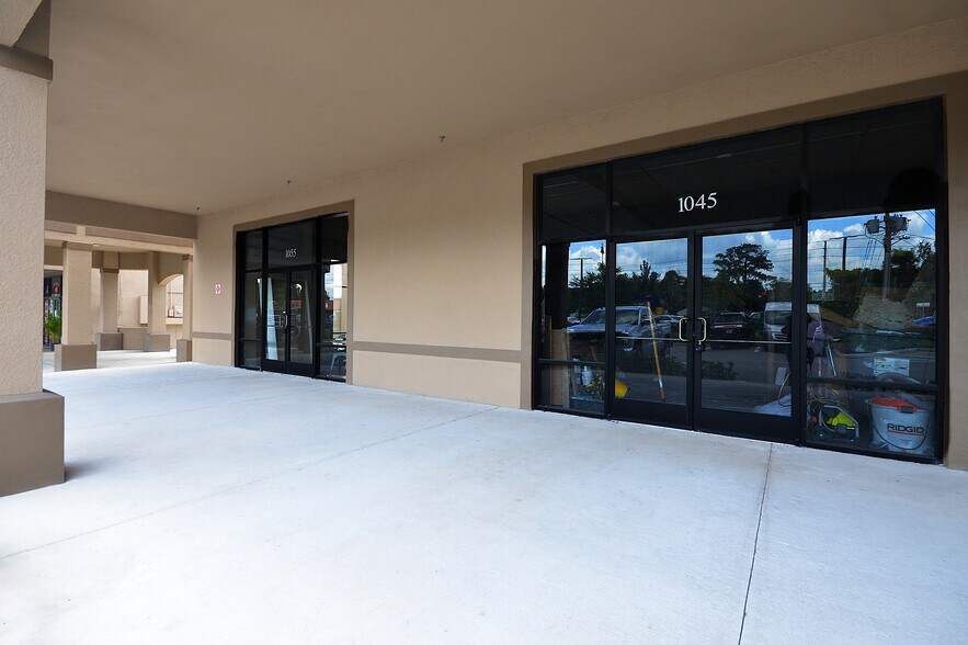 More Photos Of 351-355 N Ronald Reagan Blvd, Longwood Restaurant For Lease