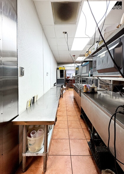 More Photos Of 4960 NW 165th St, Miami Warehouse For Sale