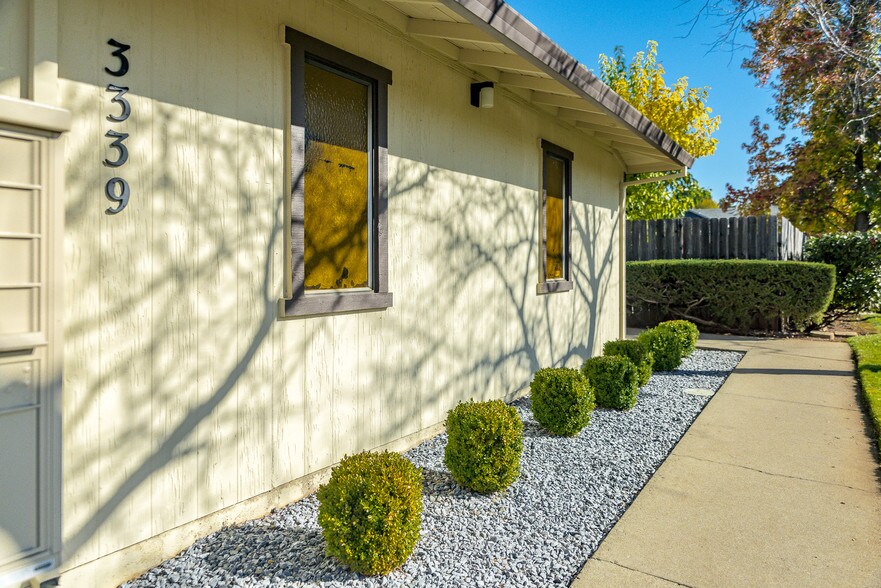 More Photos Of 3337 La Canada Dr, Cameron Park Apartments For Sale