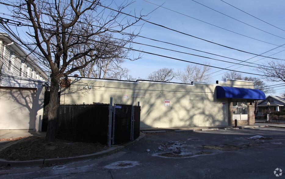 More Photos Of 8000 Flower Ave, Takoma Park Storefront For Sale