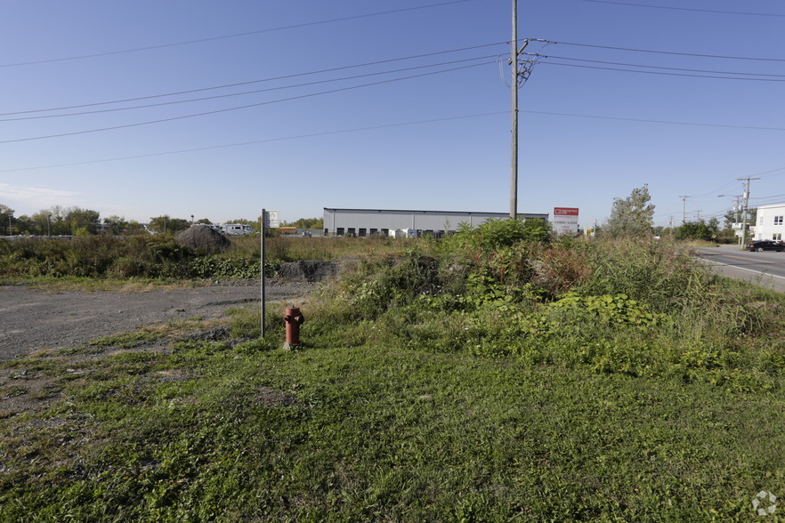 Primary Photo Of Rd Côte-nord, Boisbriand Warehouse For Sale