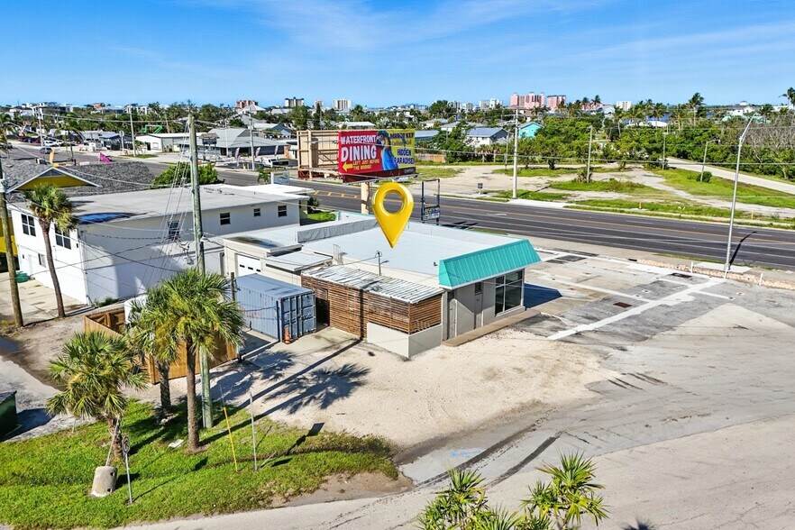 More Photos Of 19003 San Carlos Blvd, Fort Myers Service Station For Sale