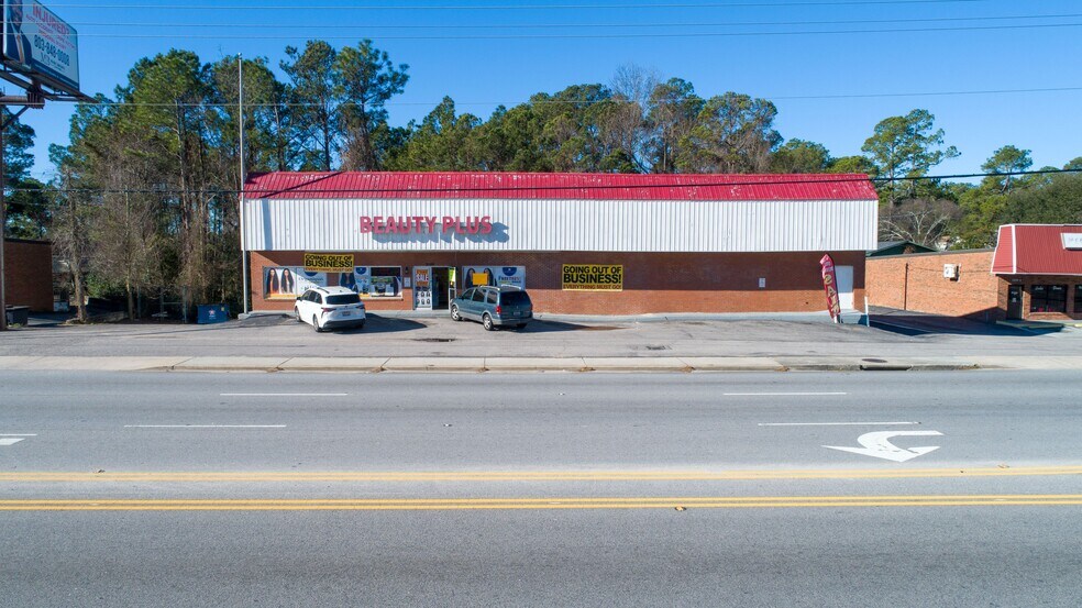 2105 Decker Blvd, Columbia, SC 29206 Freestanding For Sale