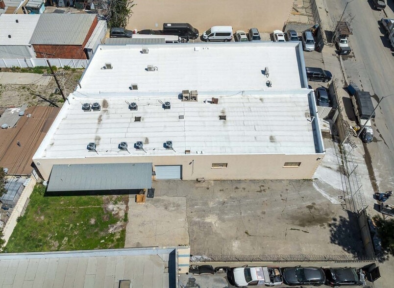 More Photos Of 11245 Vinedale St, Sun Valley Warehouse For Sale