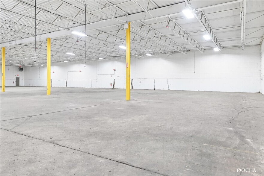 More Photos Of 85-125 Hankes Ave, Aurora Warehouse For Sale
