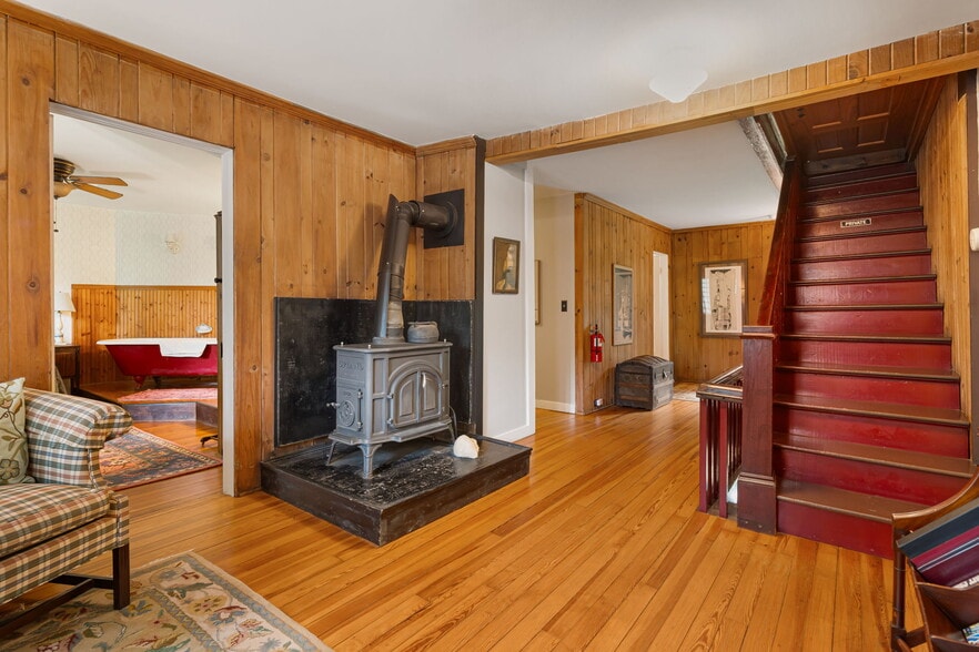 More Photos Of 1186 Old Us Hwy 70 W, Black Mountain Hospitality For Sale