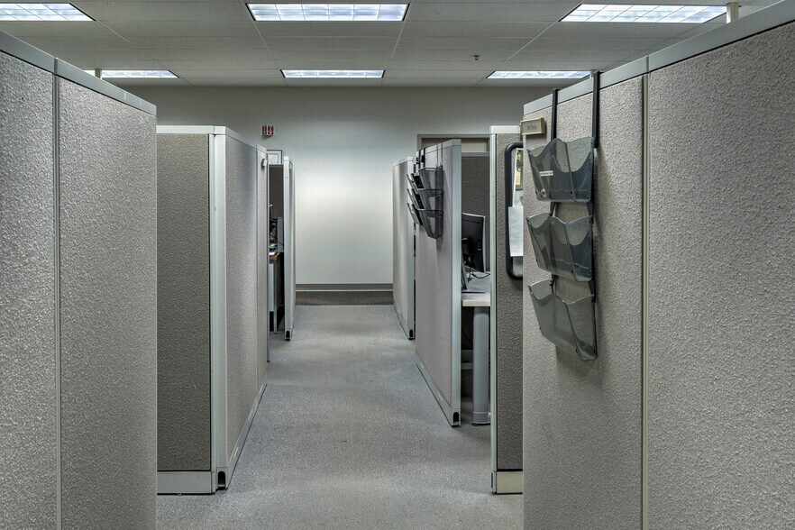 More Photos Of 10 Bowman Dr, Keene Warehouse For Sale