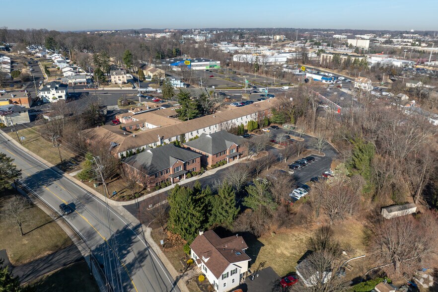 More Photos Of 630 Fitzwatertown Rd, Willow Grove Medical For Lease