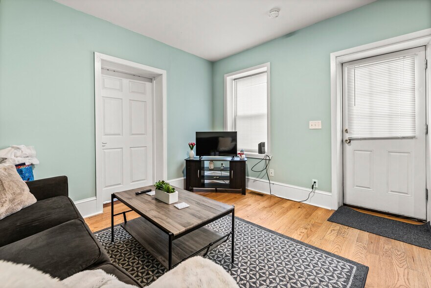 More Photos Of 17 Sycamore Ter, Somerville Apartments For Sale