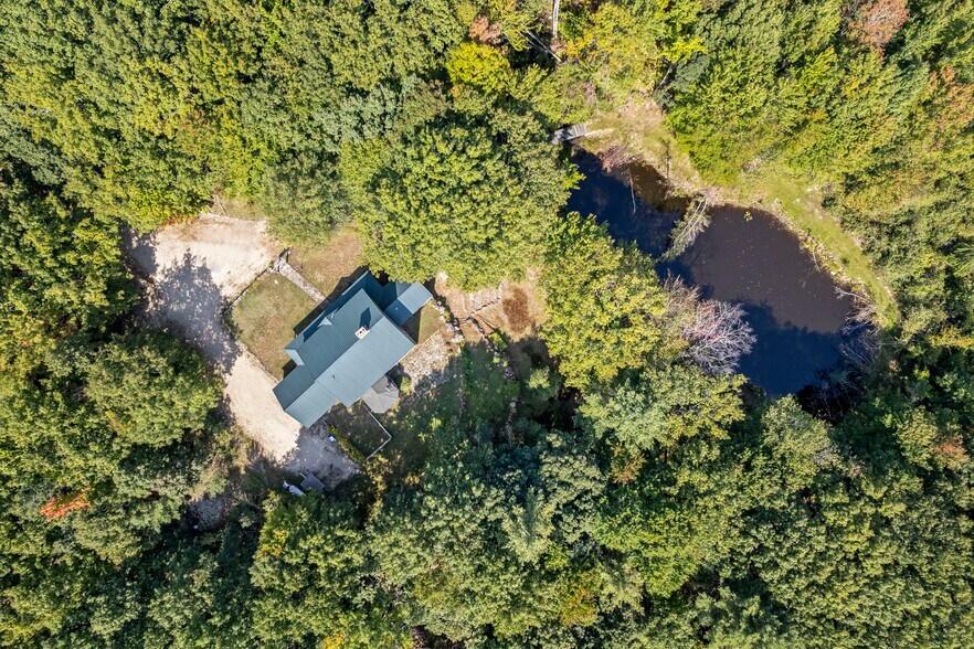 More Photos Of 41 Hobbs Rd, West Newfield Specialty For Sale