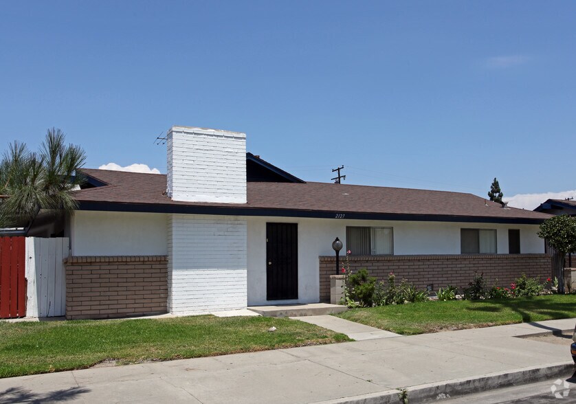 More Photos Of 2127 E Almont Ave, Anaheim Apartments For Sale