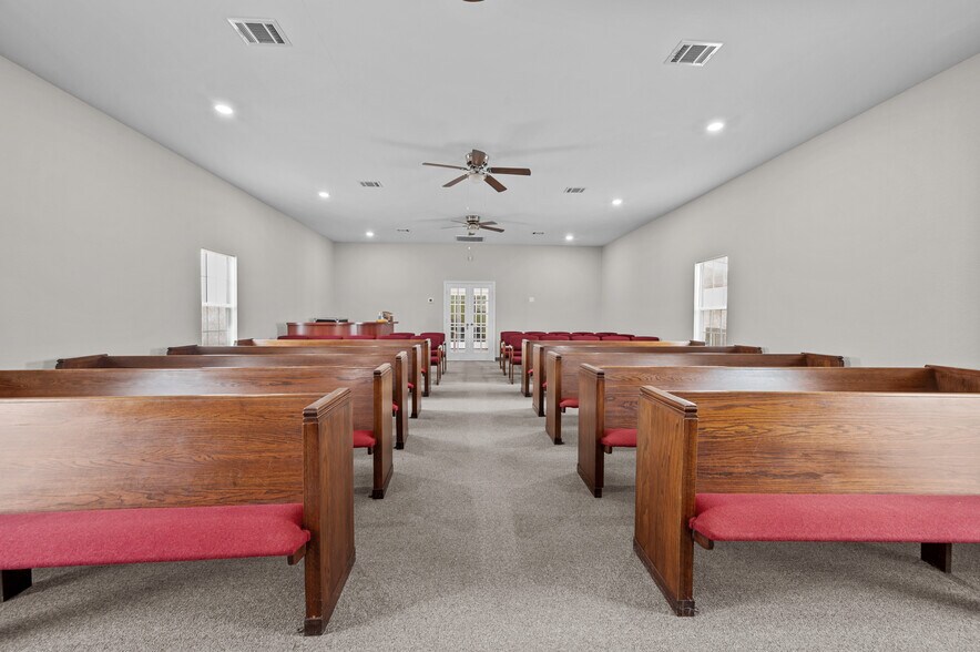 More Photos Of 1208 W Clayton St, Dayton Medical For Sale