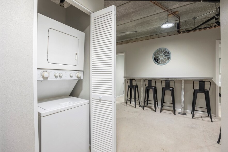 More Photos Of 1340 Imperial Beach Blvd, Imperial Beach Office For Lease