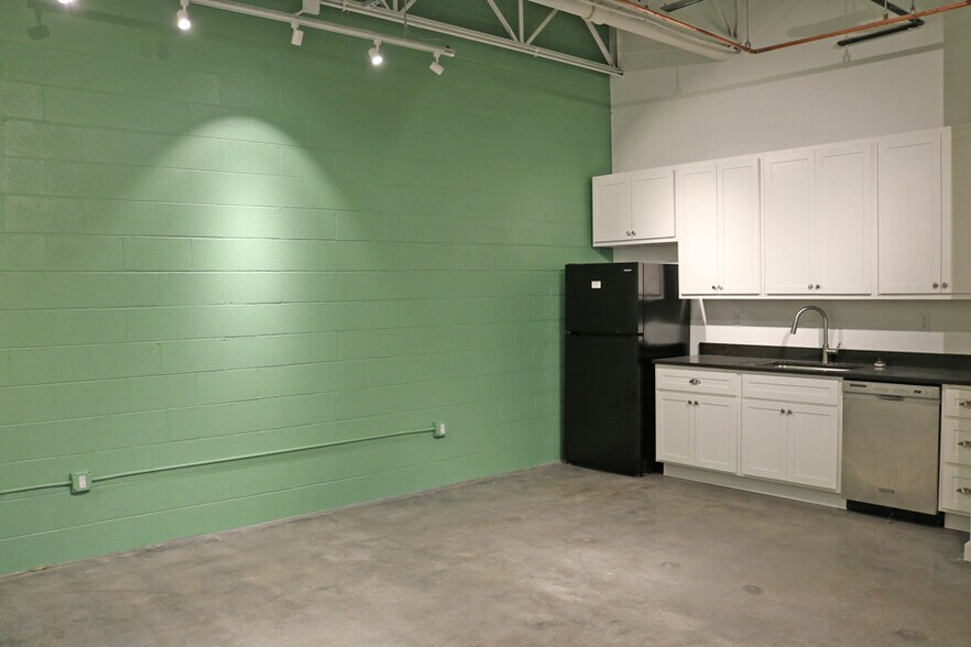 More Photos Of 455 Salem Pl, Fairview Heights Storefront Retail Office For Lease